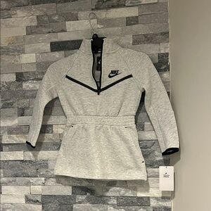 New!! Nike tech girl's sweatshirt dress
